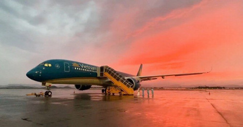 Dự kiến thua lỗ 10.000 tỷ đồng sau 2 quý, cổ phiếu Vietnam Airlines (HVN) đứng trước nguy cơ hủy niêm yết
