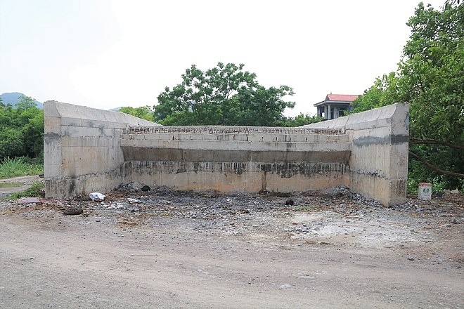 Ninh Bình: Cầu 19 tỷ đồng "đắp chiếu" gần 10 năm vì vướng... 32 m2 đất
