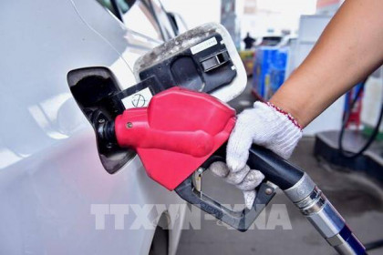 Giá dầu châu Á giảm phiên thứ hai liên tiếp khi đồng USD tăng