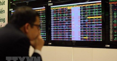 VN-Index vượt đỉnh mọi thời đại, cổ phiếu Vingroup bất ngờ mất "ngôi vương"