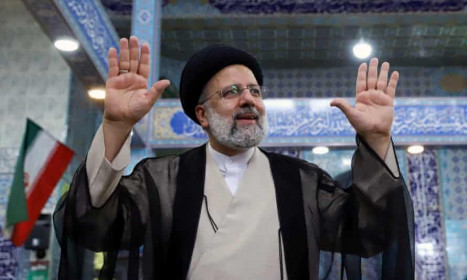 Thẩm phán bảo thủ Ebrahim Raisi đắc cử Tổng thống Iran