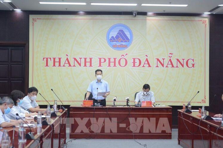 Đà Nẵng tạm dừng tắm biển, ăn uống phục vụ tại chỗ từ 12h ngày 20/6