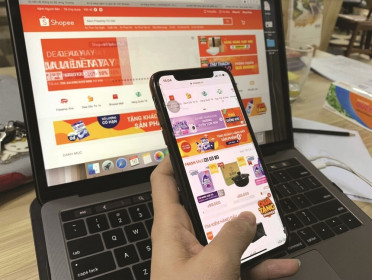 Sàn thương mại lúng túng với việc nộp thuế thay