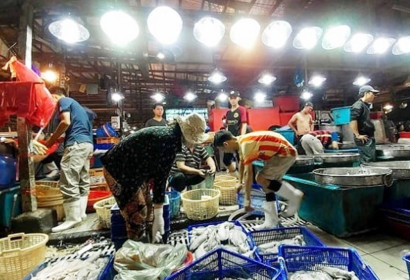 Giá thực phẩm rau củ quả ngày 21/6: Tiếp đà giảm