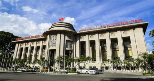NHNN: Tiếp tục kiểm soát chặt tín dụng chảy vào bất động sản, chứng khoán