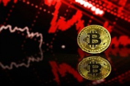 Bitcoin rớt ngưỡng tâm lý 30,000 USD, Binance Coin, Ripple, Dogecoin sụt hơn 20%