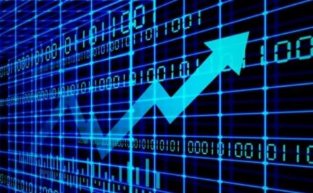 Vượt mốc 1.380 điểm, VN-Index lập đỉnh mới