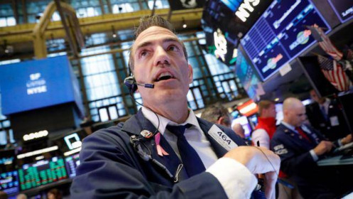 Cổ phiếu Tesla đưa Nasdaq lên đỉnh cao lịch sử mới, S&P 500 giảm nhẹ