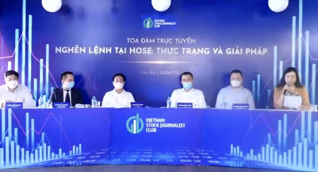 Chủ tịch Ủy ban Chứng khoán Nhà nước: Chúng tôi nợ nhà đầu tư nhiều lời xin lỗi