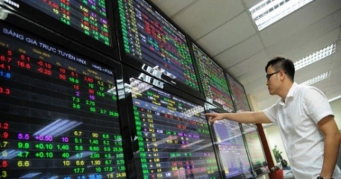Thanh khoản yếu trong tuần giao dịch VN-Index vượt đỉnh, có đáng lo ngại?