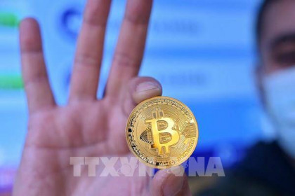 Fitch cảnh báo sự thiếu minh bạch của bitcoin có thể làm tăng nguy cơ rửa tiền
