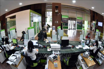 Lãi suất tiền gửi ngân hàng: Bỏ trần hay đưa về 0%?