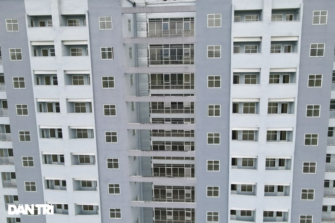 Vô vàn người thiếu nhà, nơi có nhà thì bỏ hoang u ám: Vì đâu nên nỗi?