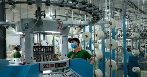 GDP 6 tháng tăng không bất thường