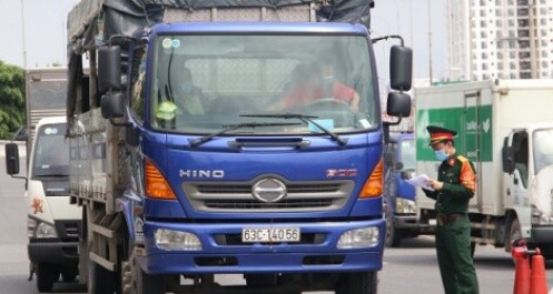 TP.HCM đề nghị ưu tiên xét nghiệm Covid-19 cho tài xế vận chuyển hàng hóa