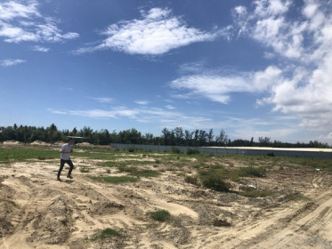 Bán đất dự án kiểu 'treo đầu dê, bán thịt chó'
