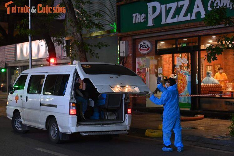 Phong toả quán pizza Company ở Đoàn Trần Nghiệp do nhân viên nghi là F0