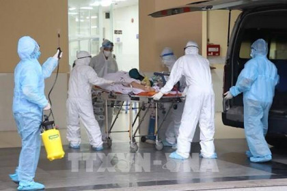 "Những cuộc đua" mang tên điều trị COVID-19