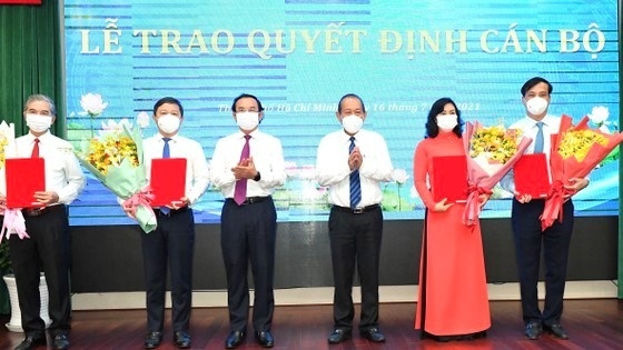 Thủ tướng phê chuẩn chức vụ Chủ tịch UBND TP HCM nhiệm kỳ 2021 - 2026 với ông Nguyễn Thành Phong