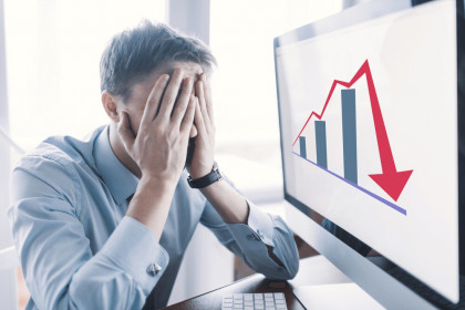 Nhà đầu tư F0 'kẹp hàng' nên ứng xử ra sao?