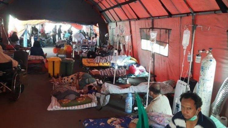 72.000 người chết do Covid-19, Indonesia đi từ khủng hoảng y tế đến khủng hoảng quan tài
