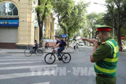 Từ 19/7, người dân Hà Nội được ra đường trong trường hợp nào?