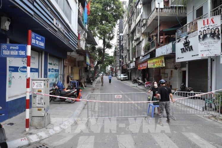 Hà Nội phong toả tạm thời phố Bùi Thị Xuân