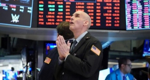 Nhà đầu tư Phố Wall: Đổ tiền vào cổ phiếu và Bitcoin lúc này "rất nguy hiểm"