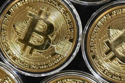 Hoảng loạn khi Bitcoin lao dốc mạnh, về ngưỡng 30.000 USD