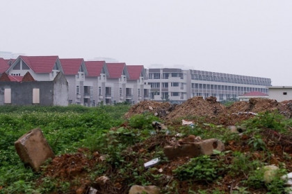 Mua bán đất tranh chấp có được không?