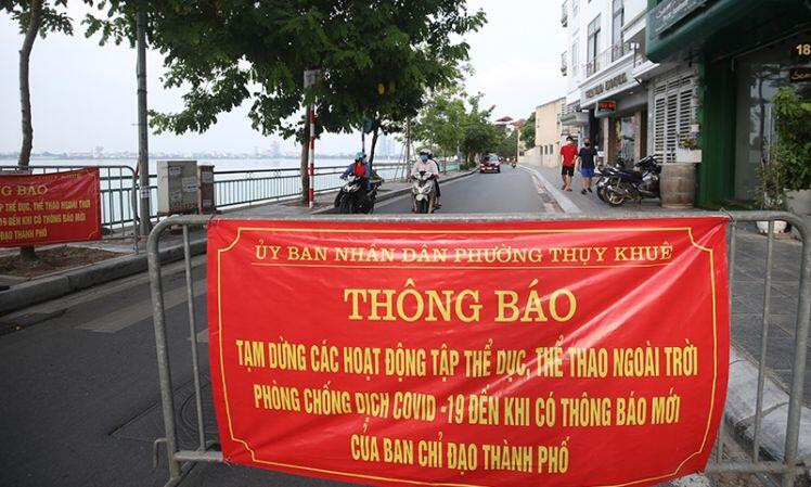 Phớt lờ lệnh cấm, nhiều người vẫn ngang nhiên vi phạm quy định phòng, chống dịch