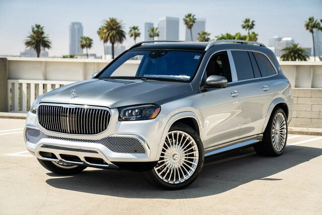 Mercedes Maybach GLS 600 chính hãng có giá bán là 11,5 tỷ đồng