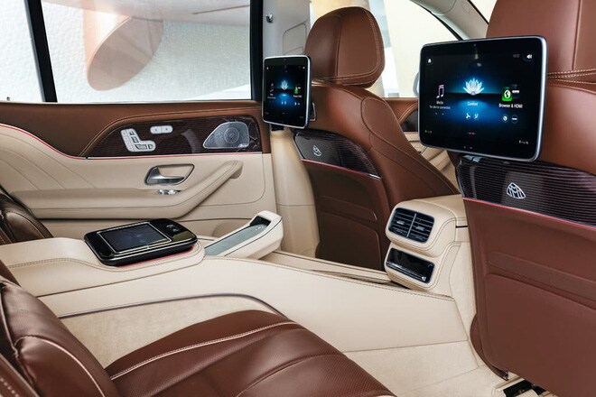 Mercedes Maybach GLS 600 chính hãng có giá bán là 11,5 tỷ đồng
