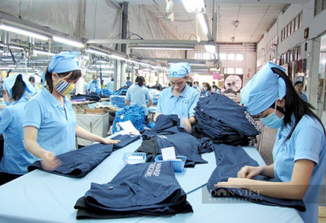 Chứng khoán như "cục than hồng" từ tay người này sang tay người khác