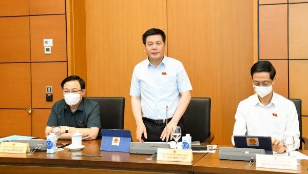 “Doanh nghiệp FDI có quá nhiều ưu ái nhưng lại ít ràng buộc”