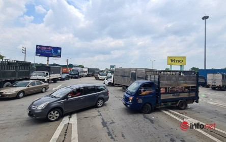 Ngày đầu Hà Nội thực hiện giãn cách: Chỉ các phương tiện đủ điều kiện được đi qua 'luồng xanh'