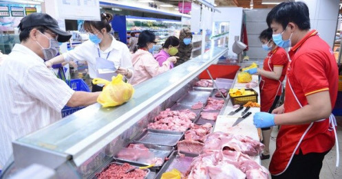 Thịt heo nhập được mùa, heo nội gặp khó vì COVID-19
