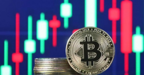 Bitcoin vượt 39.000 USD lần đầu tiên trong 6 tuần