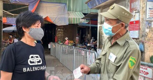 Hà Nội nghiên cứu phát phiếu đi chợ, siêu thị trên toàn thành phố