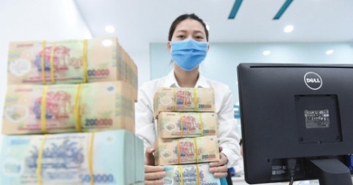 Nới room tín dụng, chưa vội mừng
