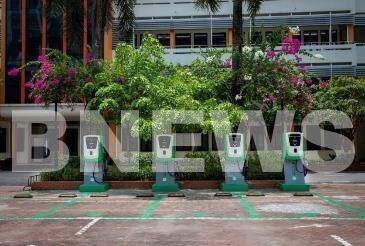 Hơn 8.100 cổng sạc ô tô, xe máy điện VinFast đã được lắp đặt tại 60 tỉnh thành