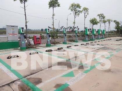 Hơn 8.100 cổng sạc ô tô, xe máy điện VinFast đã được lắp đặt tại 60 tỉnh thành