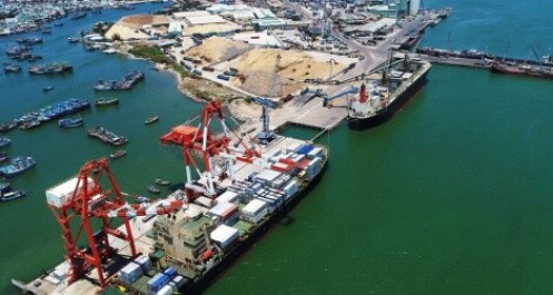 Cảng Quy Nhơn đã hoạt động bình thường sau hơn nửa ngày tạm phong tỏa