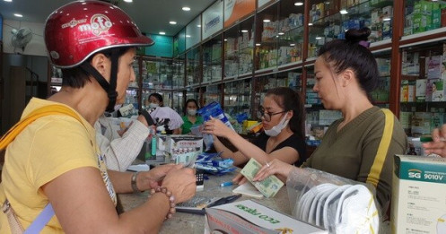 Doanh nghiệp dược phẩm làm ăn ra sao trong dịch COVID-19?