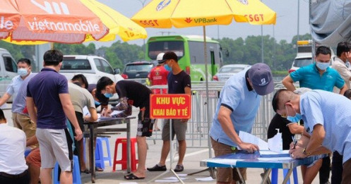Bộ TT-TT đề nghị duy trì đội ngũ shipper, tăng cung ứng hàng hoá trên sàn thương mại điện tử