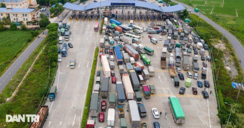 Phó Thủ tướng chỉ đạo "nóng" thông chốt kiểm soát toàn quốc từ 0h đêm nay