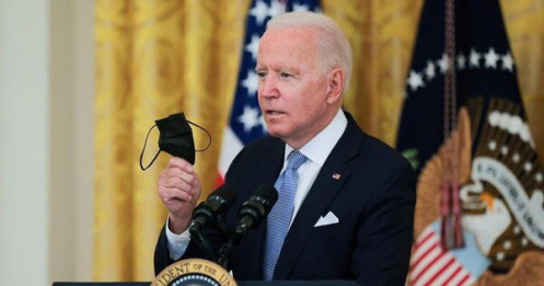 Ông Biden yêu cầu nhân viên liên bang tiêm vắc-xin COVID-19