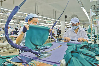 Kinh tế ngày càng "ngấm đòn" Covid 19