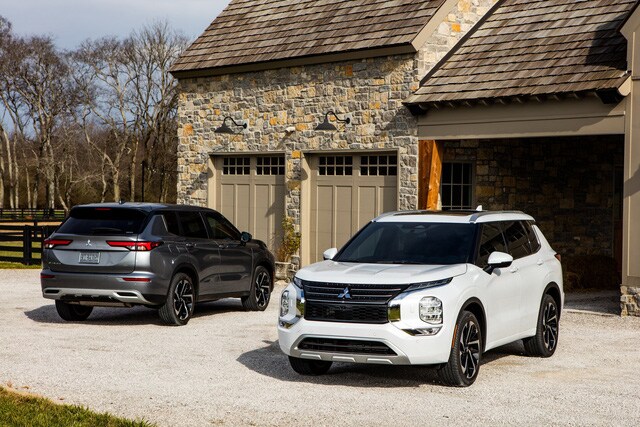 Mitsubishi Outlander bản hybrid sạc điện sắp ra mắt thị trường