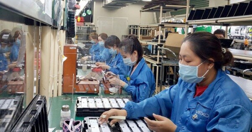 Doanh nghiệp '3 tại chỗ' vừa làm vừa lo